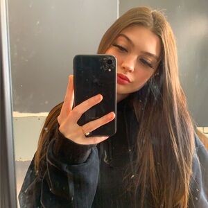 Meet your Posher, Alanna